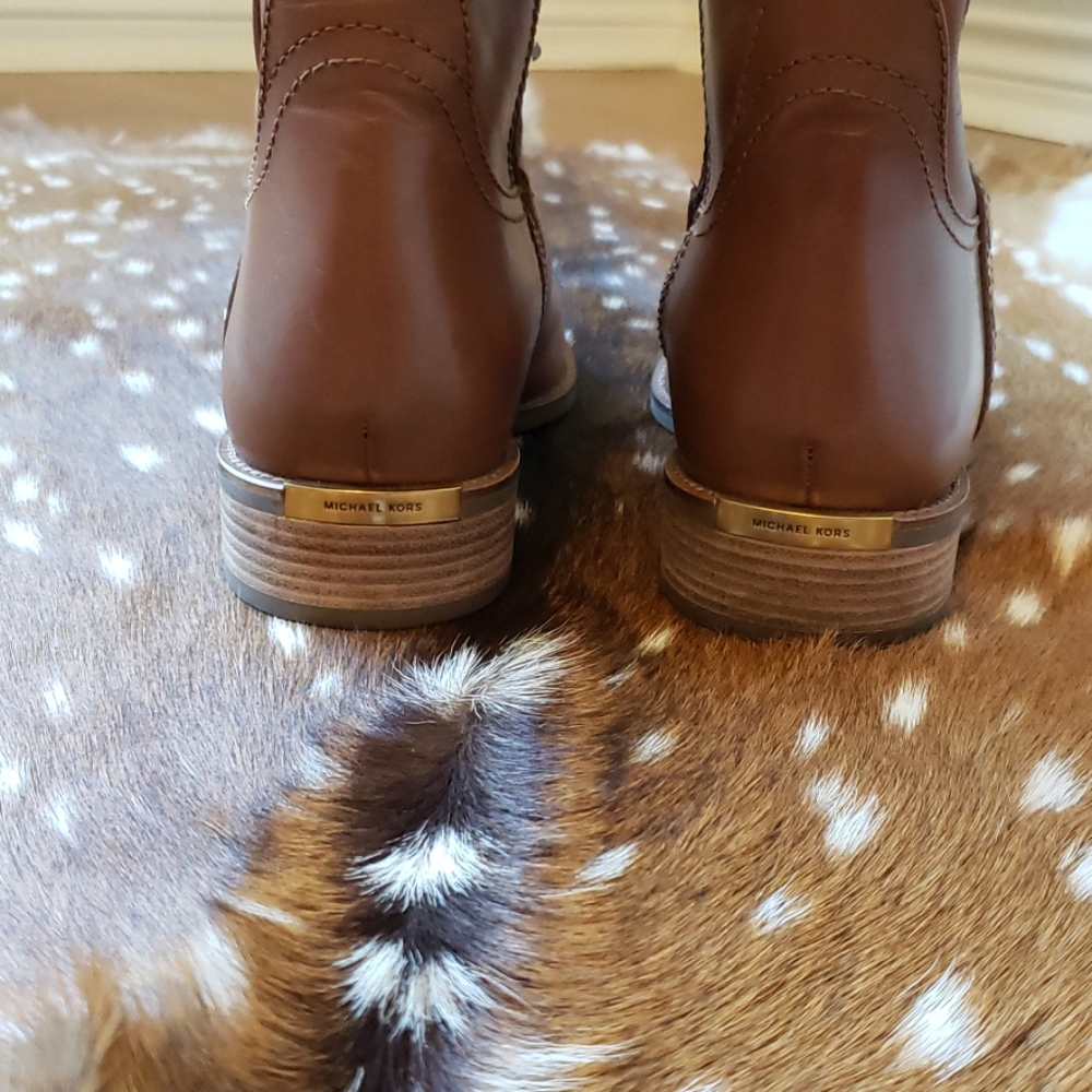 Dora Grommet Riding Boots Like New** - Picture 4 of 7